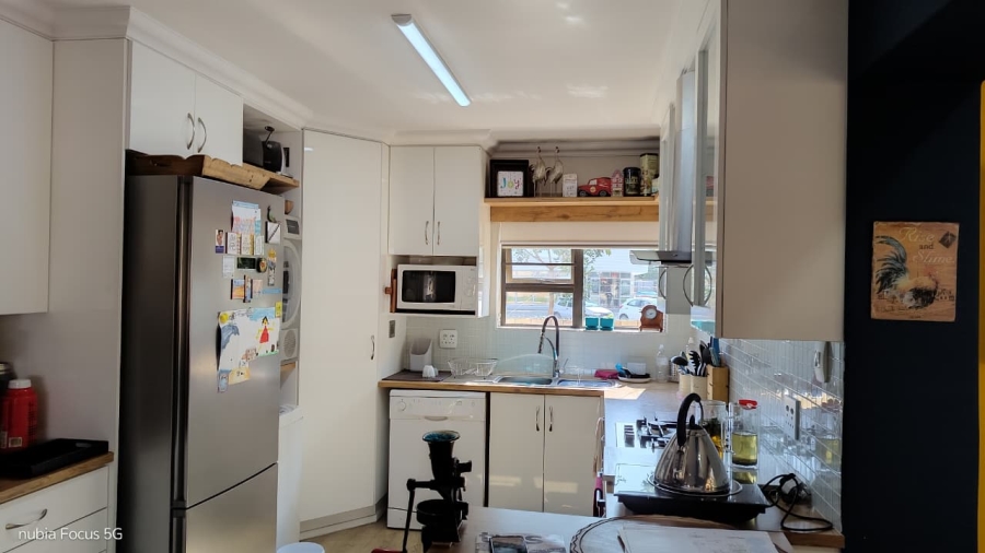 4 Bedroom Property for Sale in Ferreira Town Eastern Cape